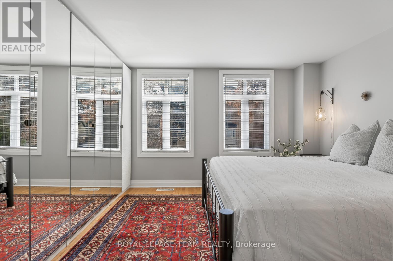 10 - 72 Greenfield Avenue