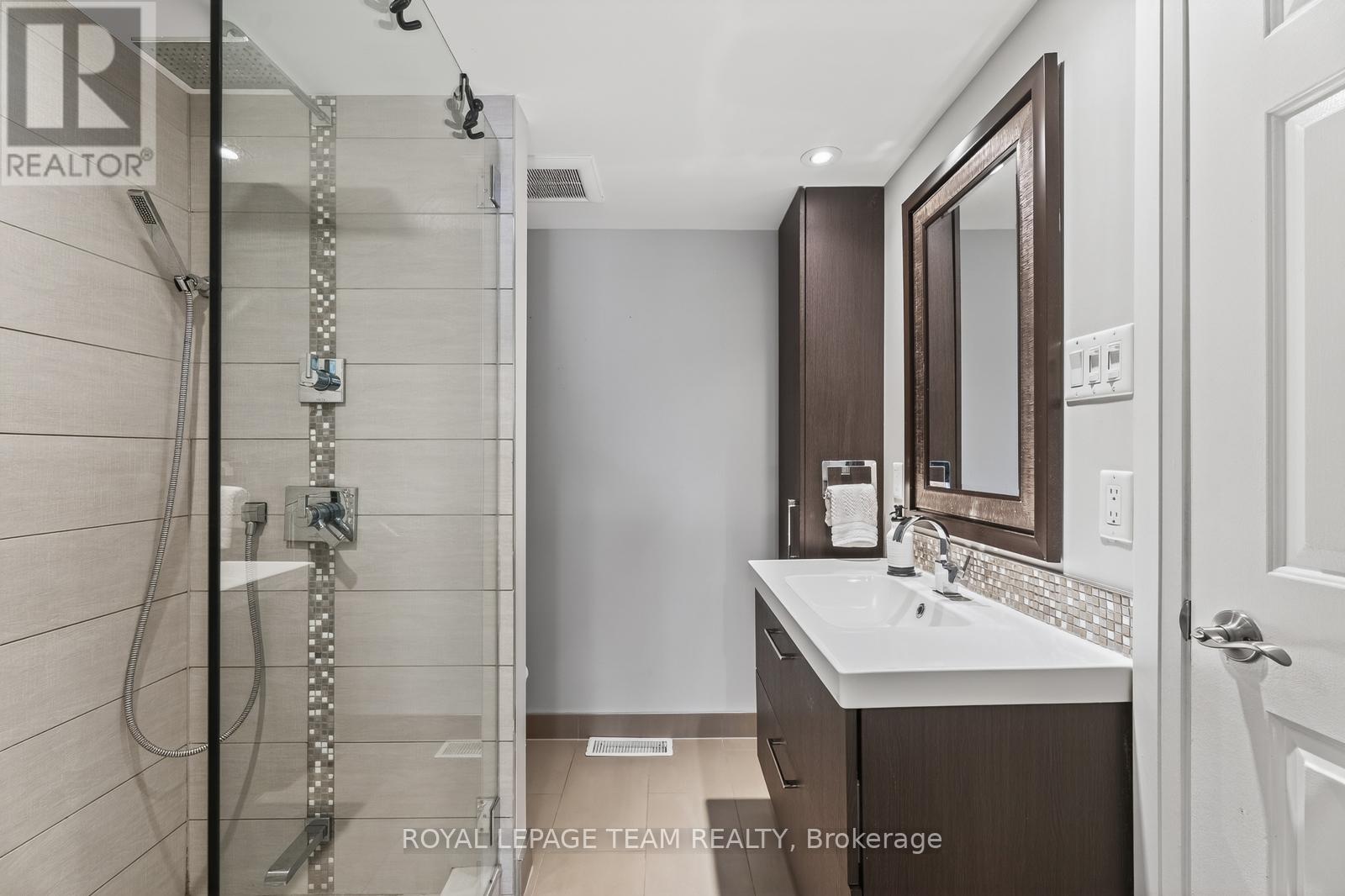 10 - 72 Greenfield Avenue