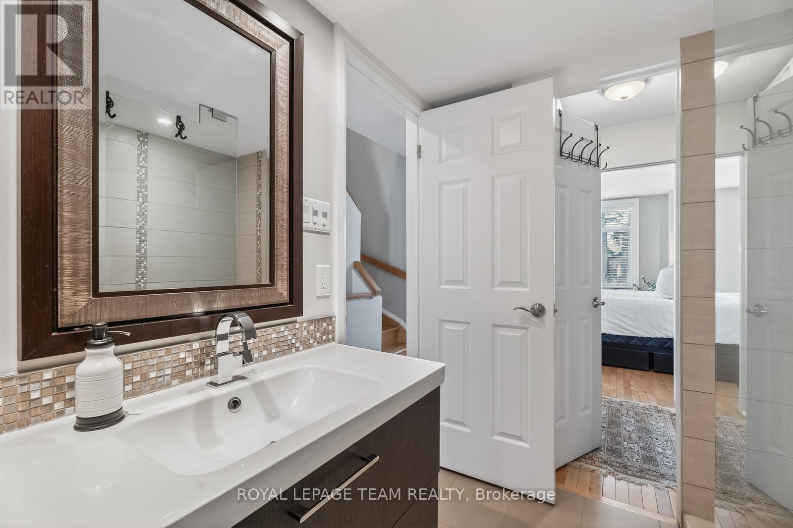 10 - 72 Greenfield Avenue