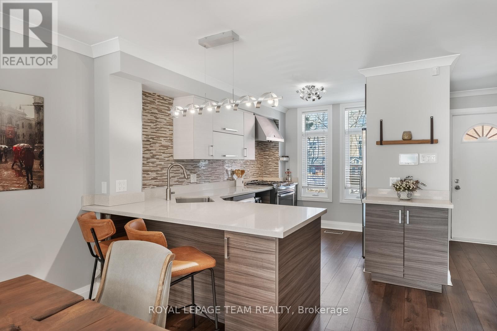 10 - 72 Greenfield Avenue