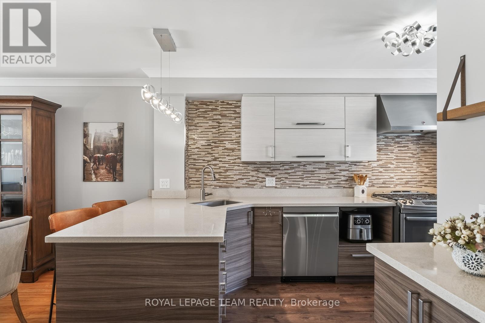 10 - 72 Greenfield Avenue