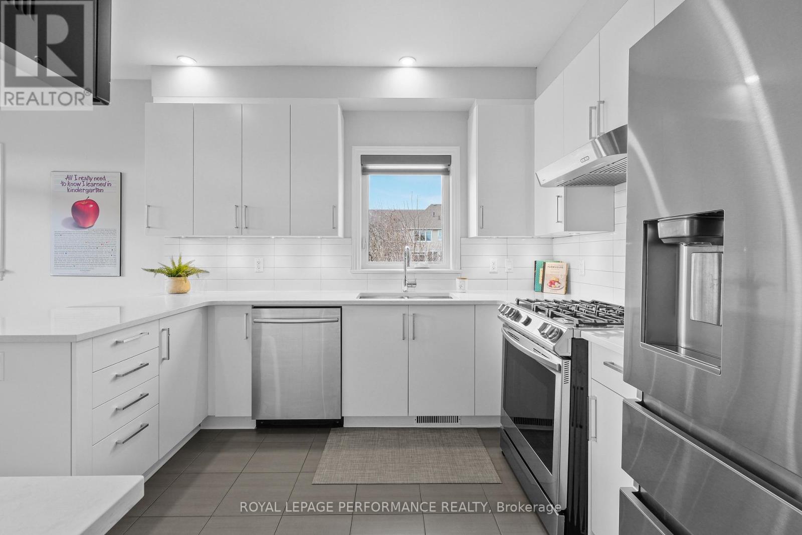 527 Silverbell Crescent