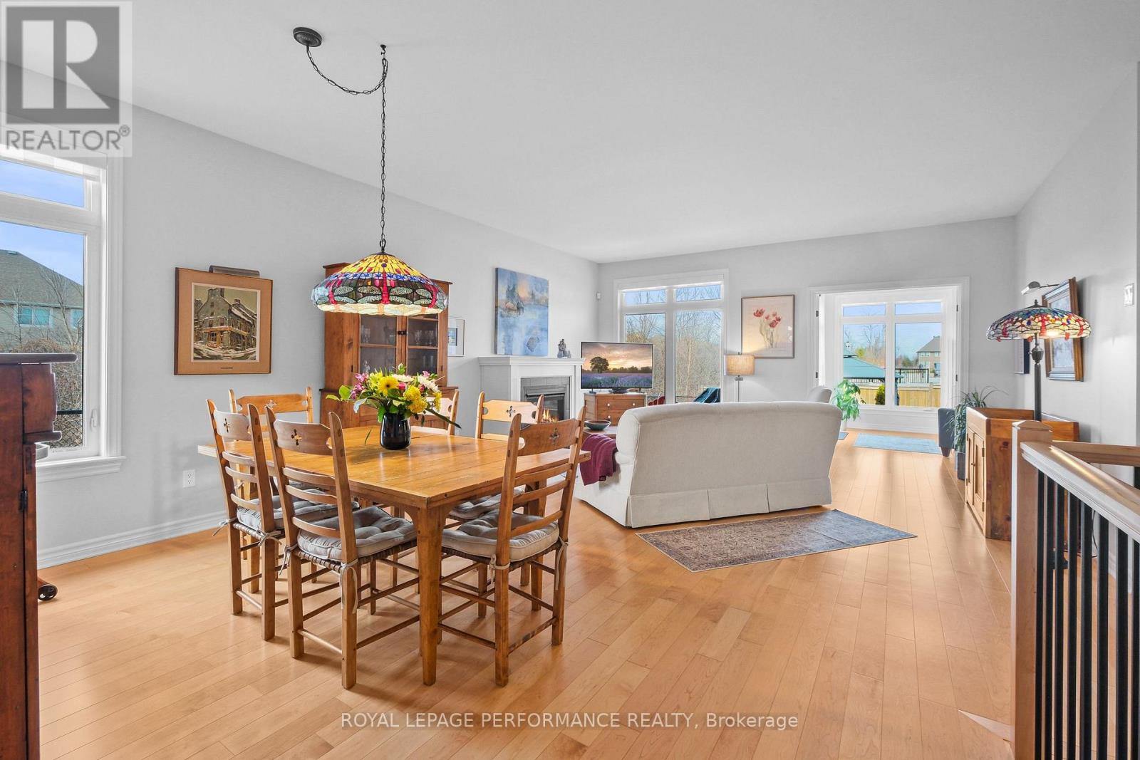 527 Silverbell Crescent