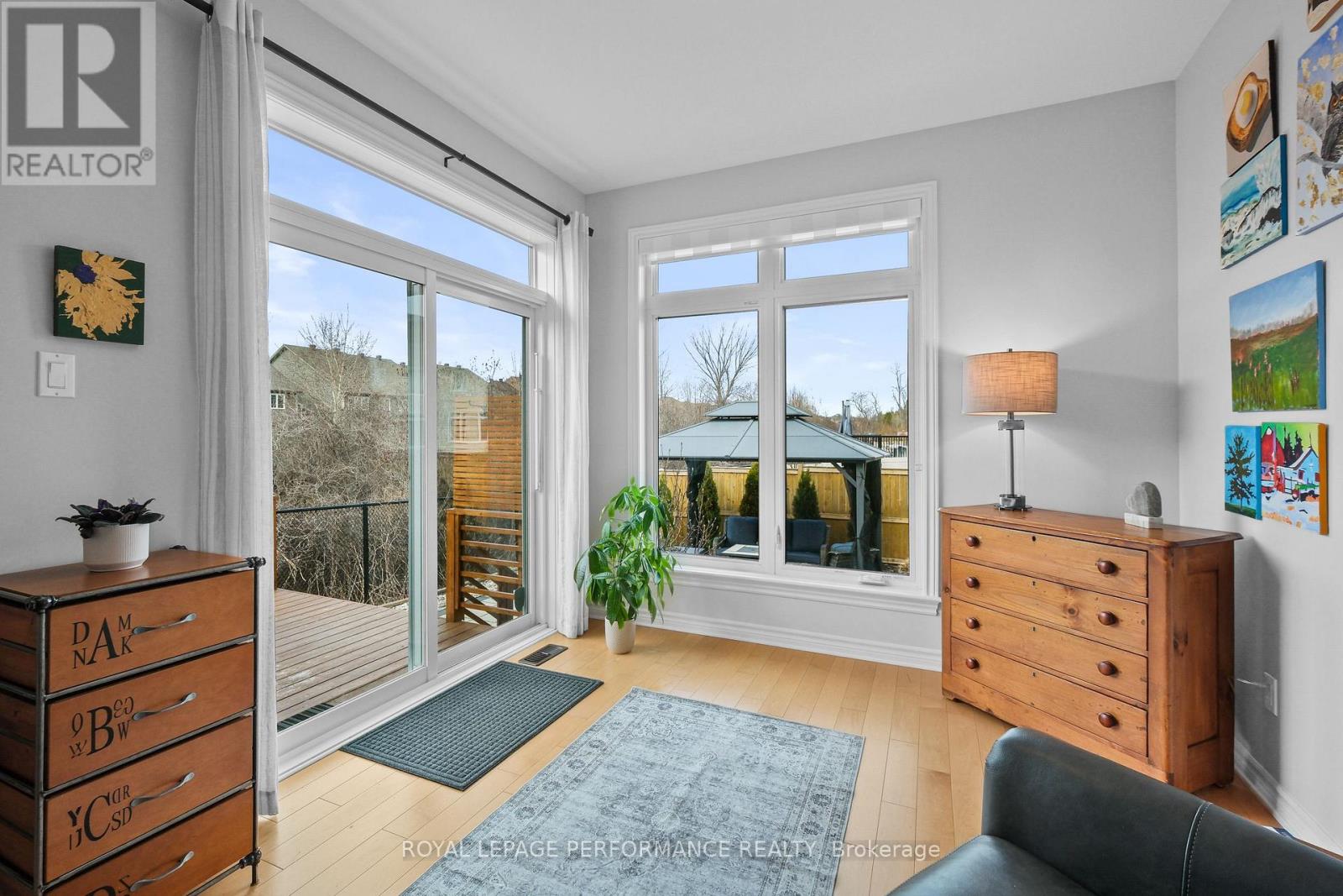 527 Silverbell Crescent