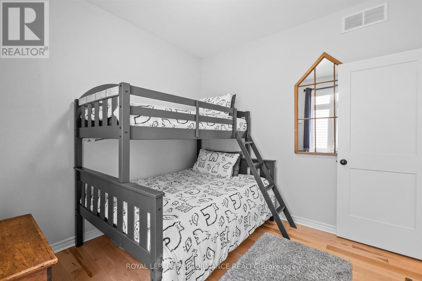 527 Silverbell Crescent