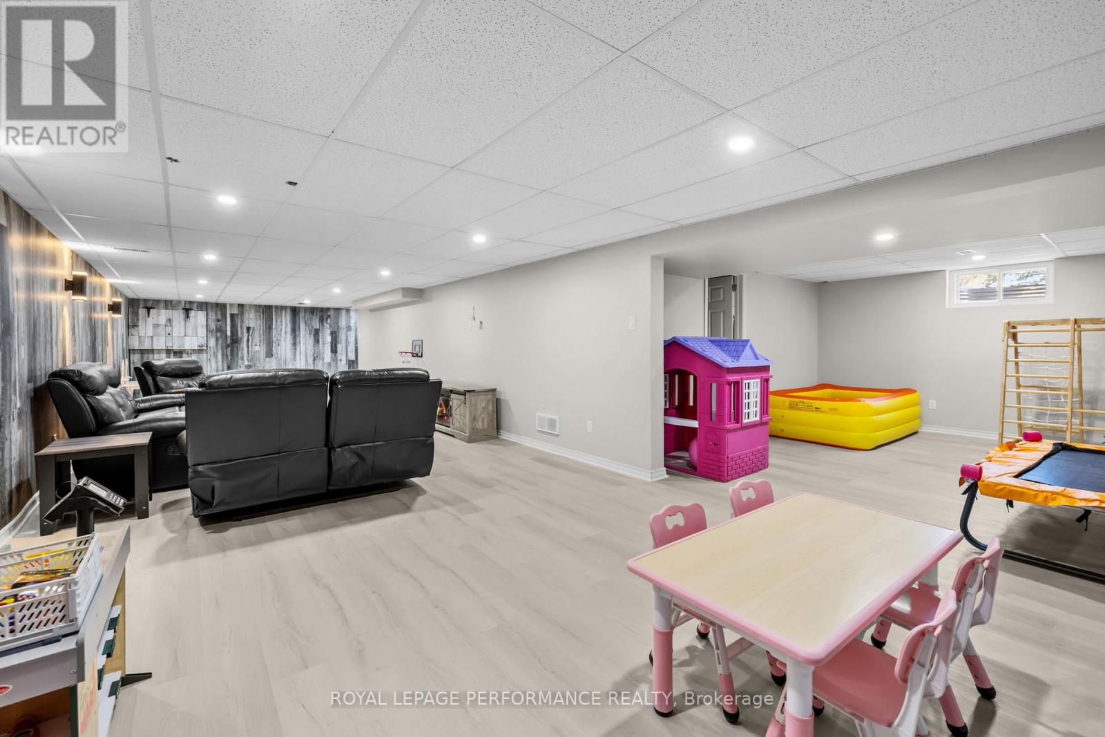 1547 St Jacques Road