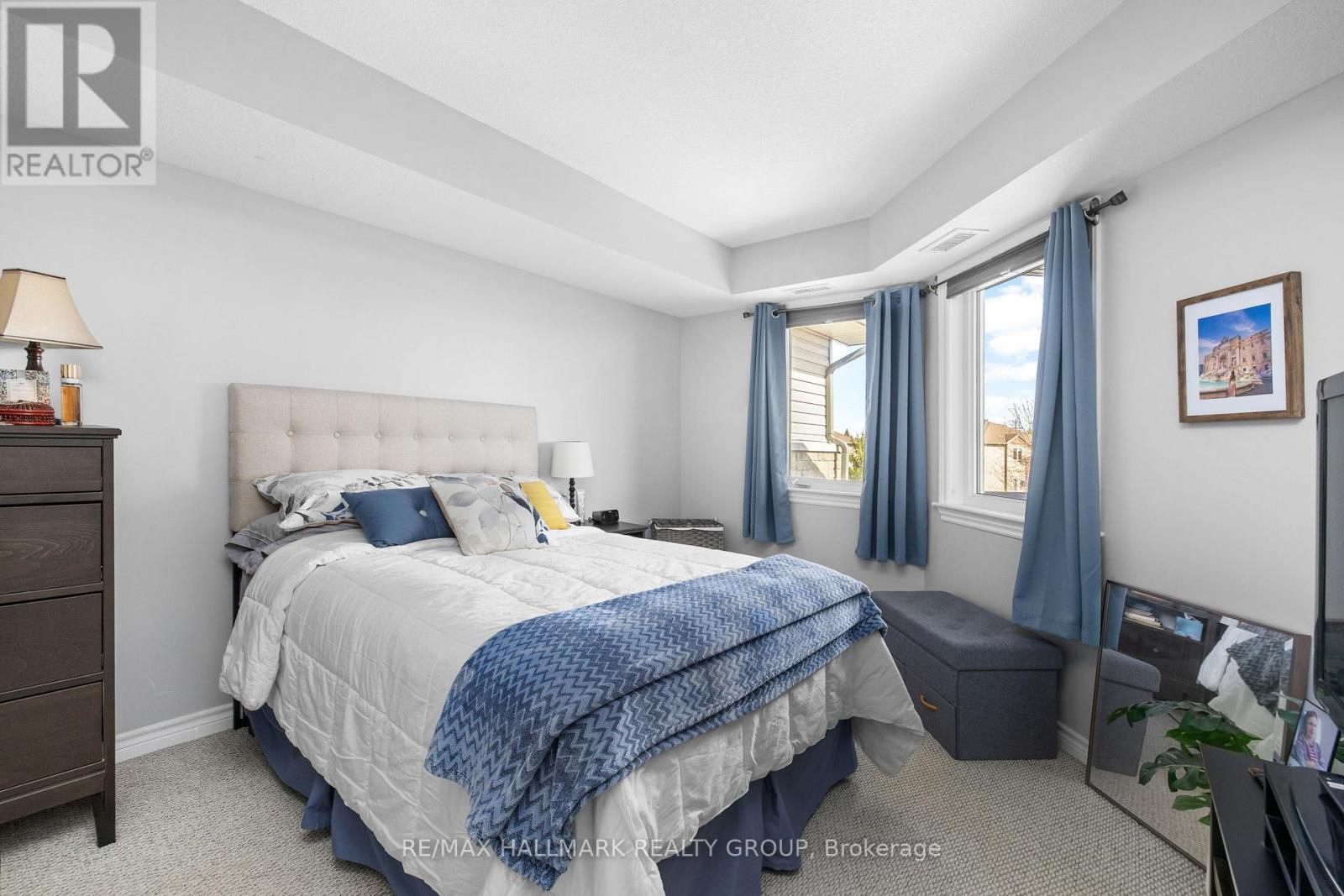 305 - 398 Van Buren Street