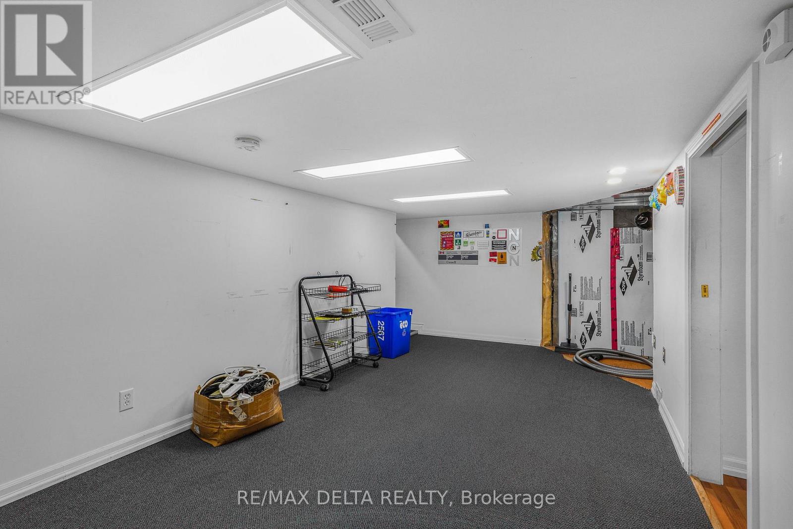 2567 Cléroux Crescent