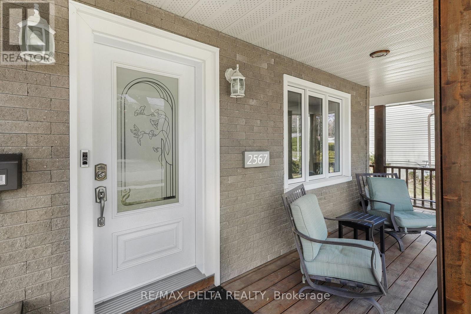 2567 Cléroux Crescent