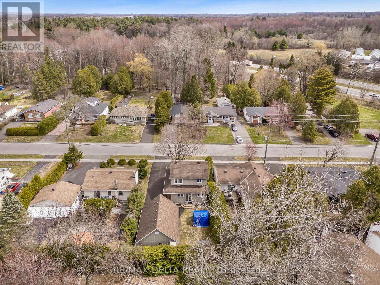 2567 Cléroux Crescent