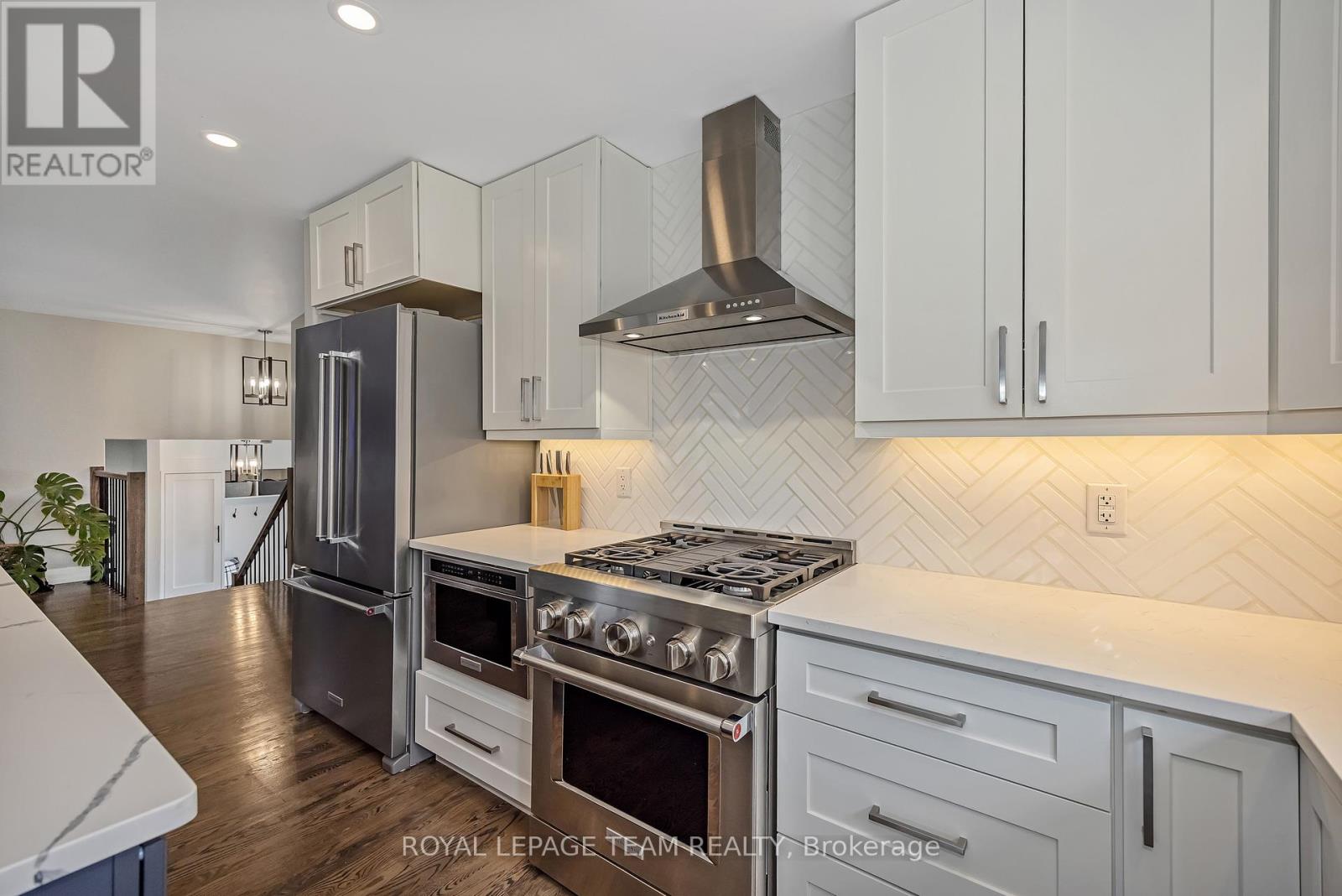 1517 Back Place Avenue