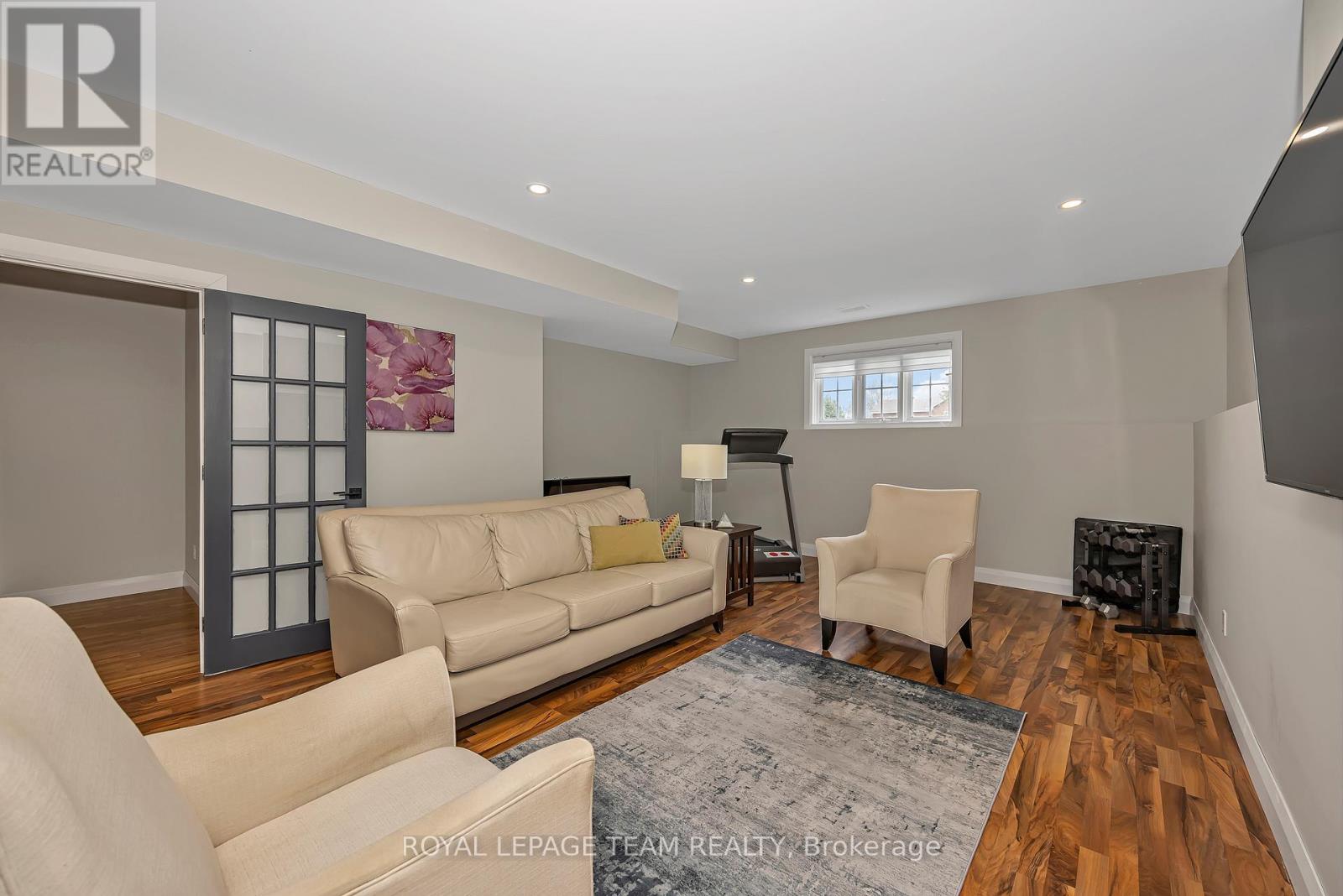 1517 Back Place Avenue