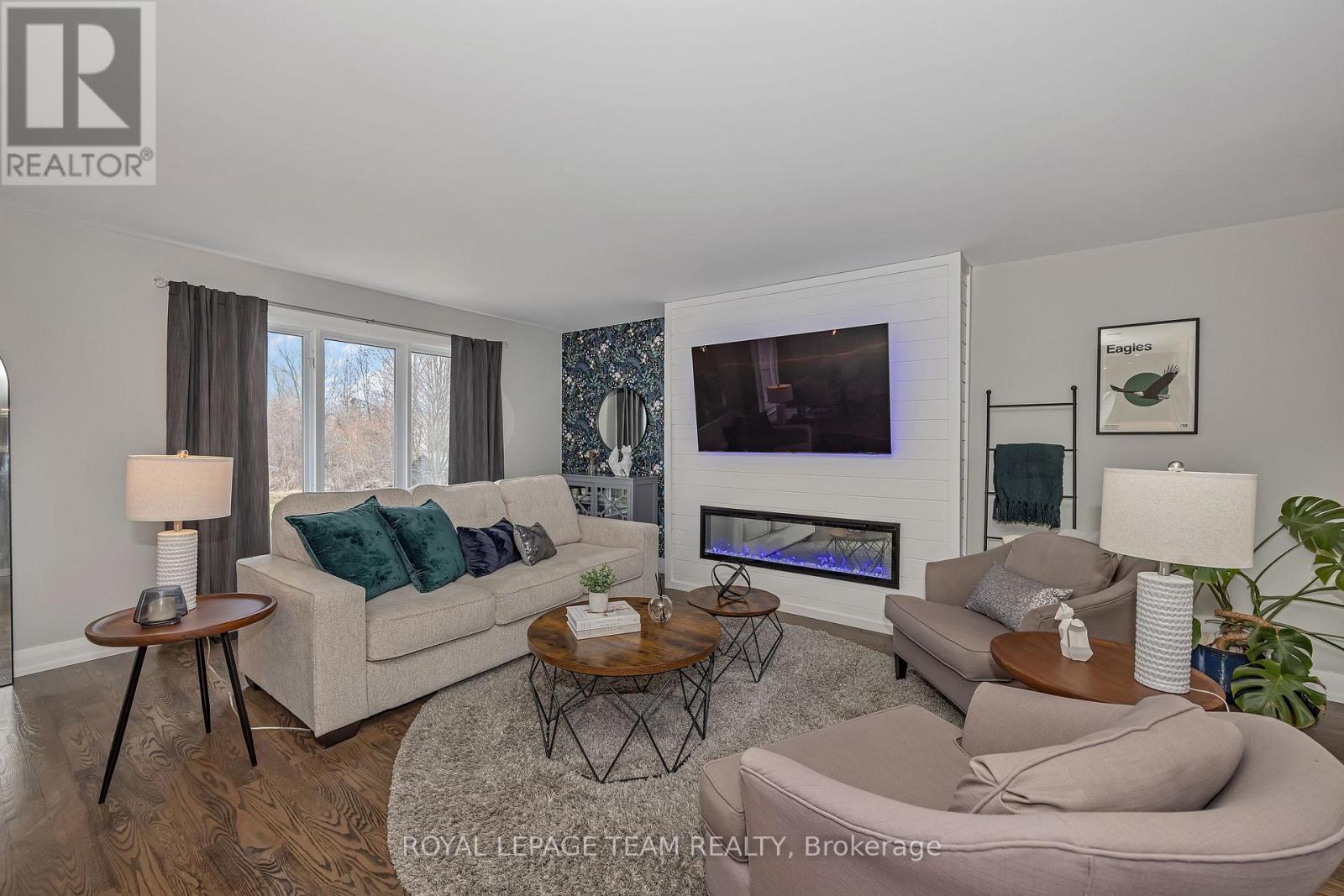 1517 Back Place Avenue