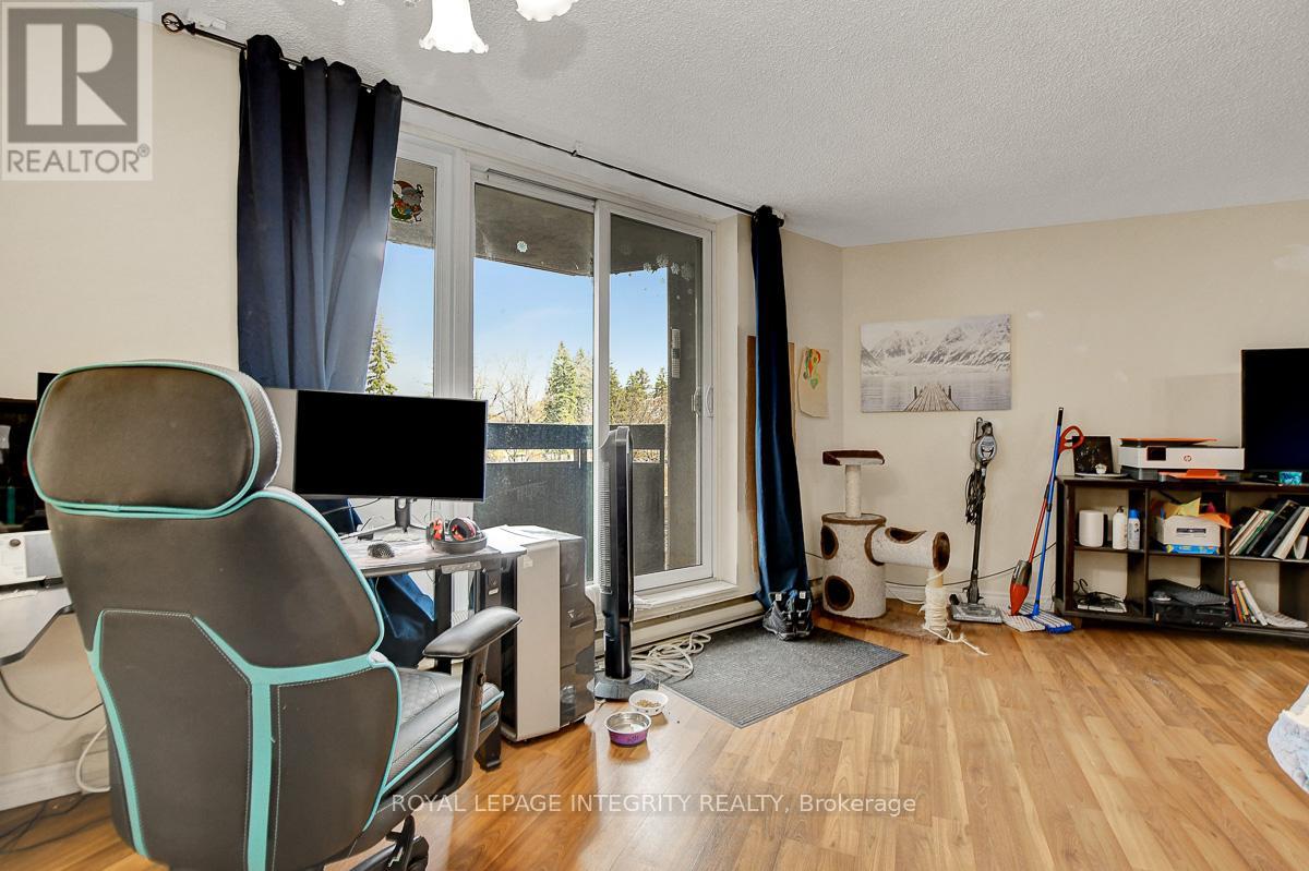 206 - 2000 Jasmine Crescent