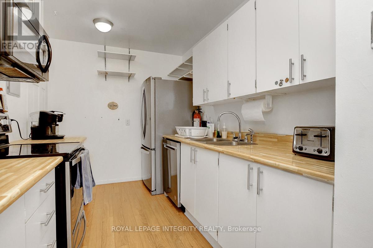 206 - 2000 Jasmine Crescent