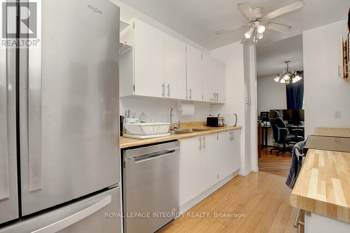 206 - 2000 Jasmine Crescent