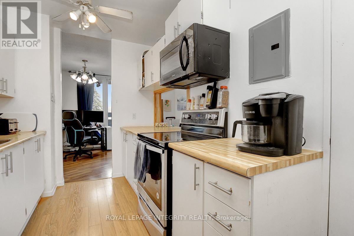 206 - 2000 Jasmine Crescent