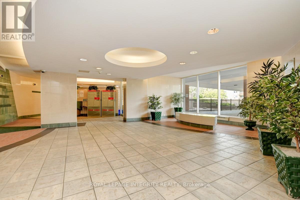 206 - 2000 Jasmine Crescent