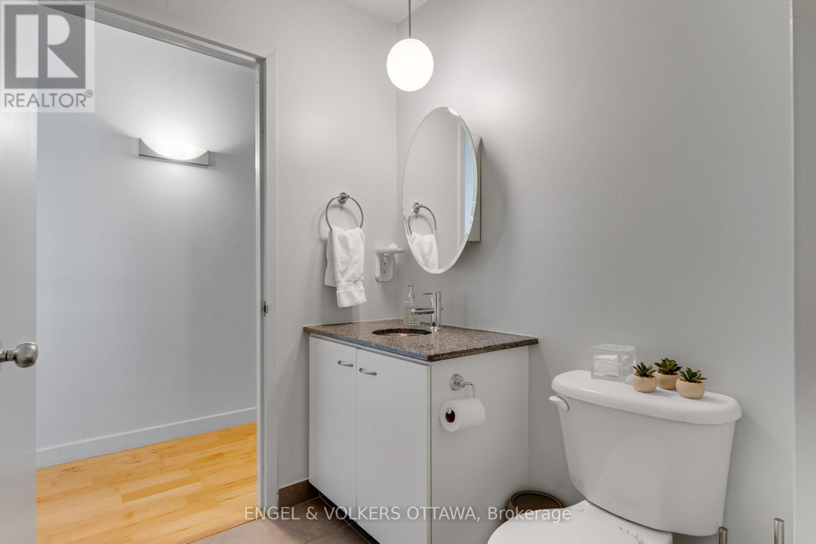 903 - 179 George Street