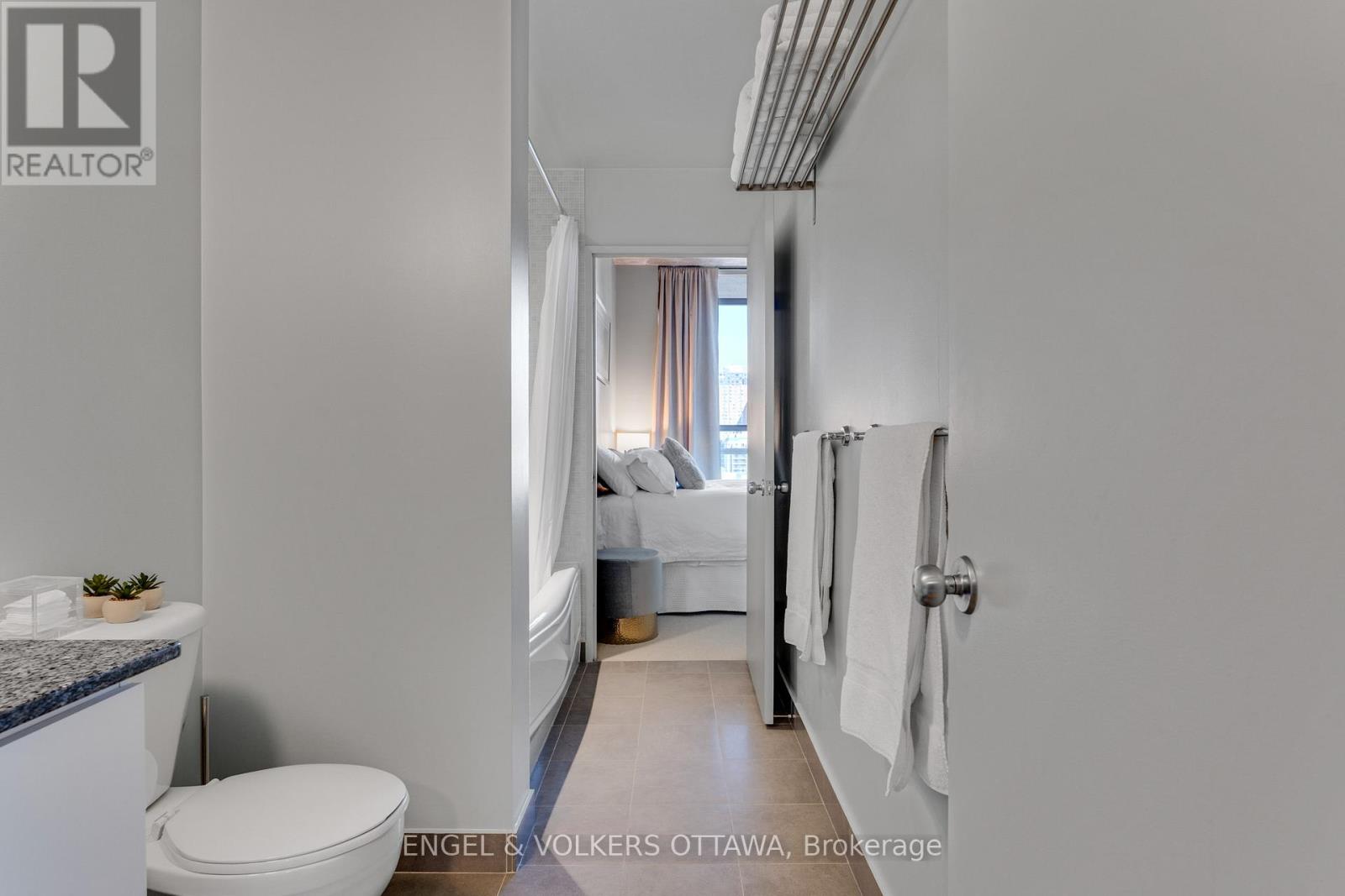 903 - 179 George Street