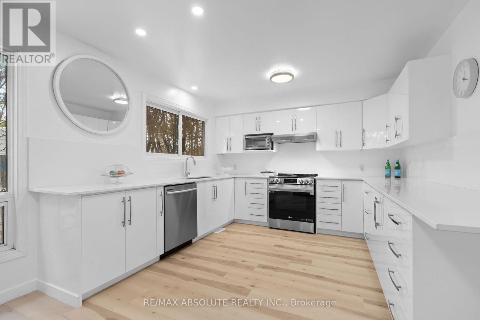 1444 Normandy Crescent