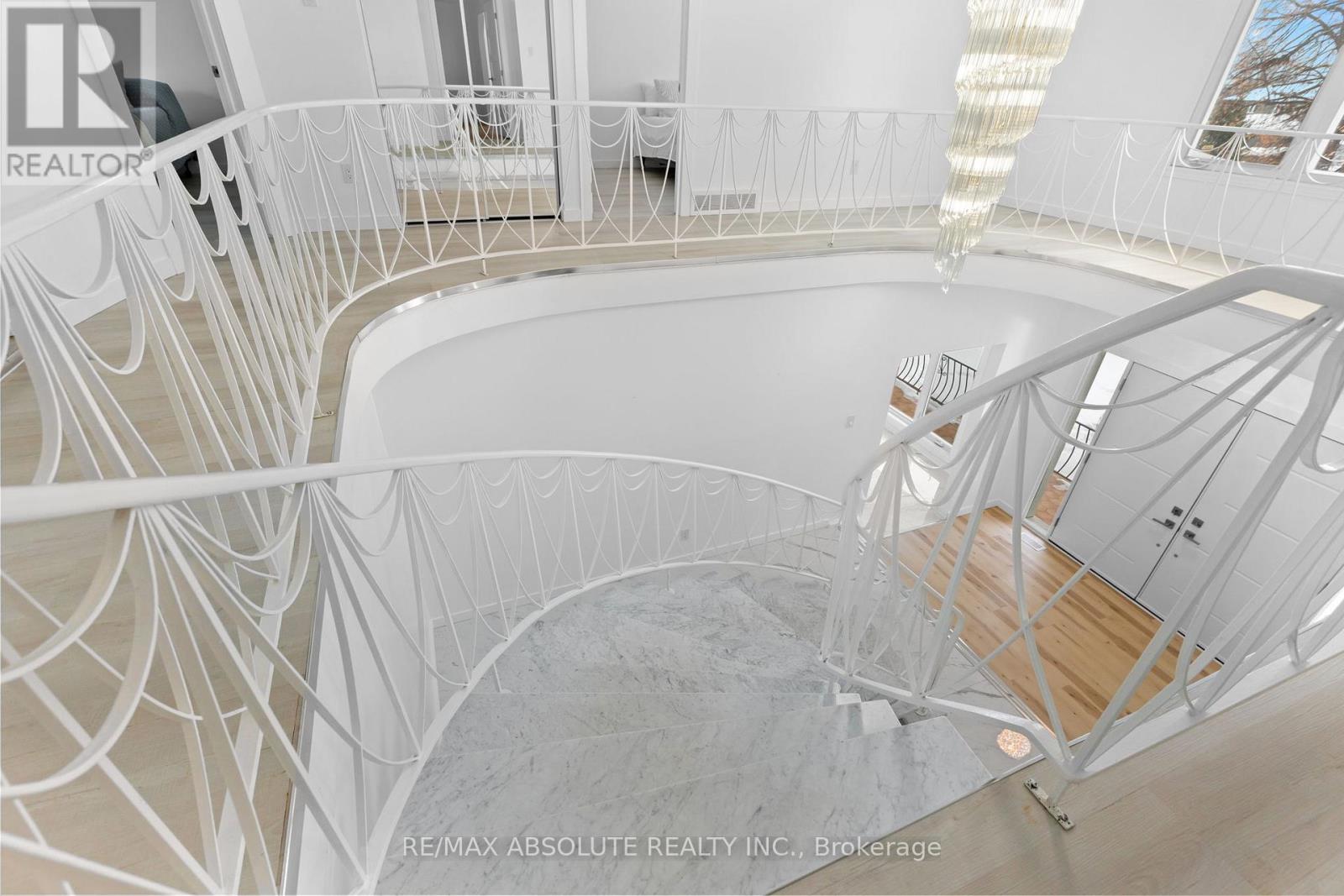 1444 Normandy Crescent