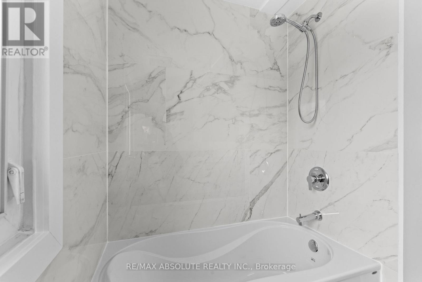 1444 Normandy Crescent