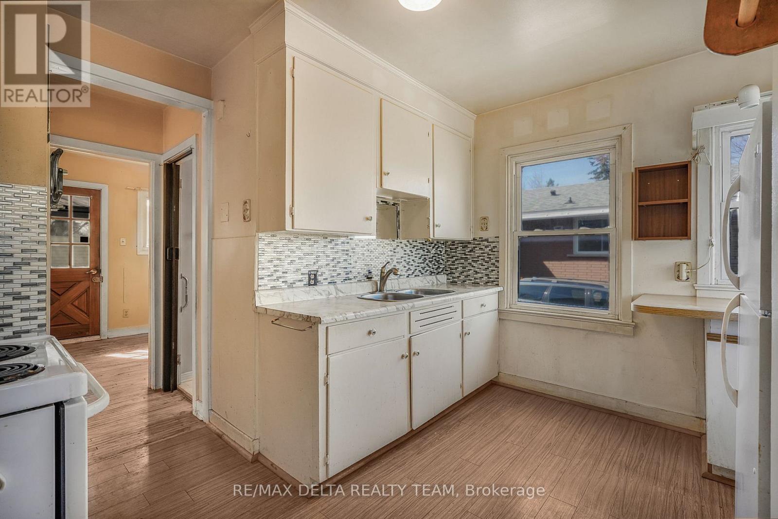 1242 Vancouver Avenue