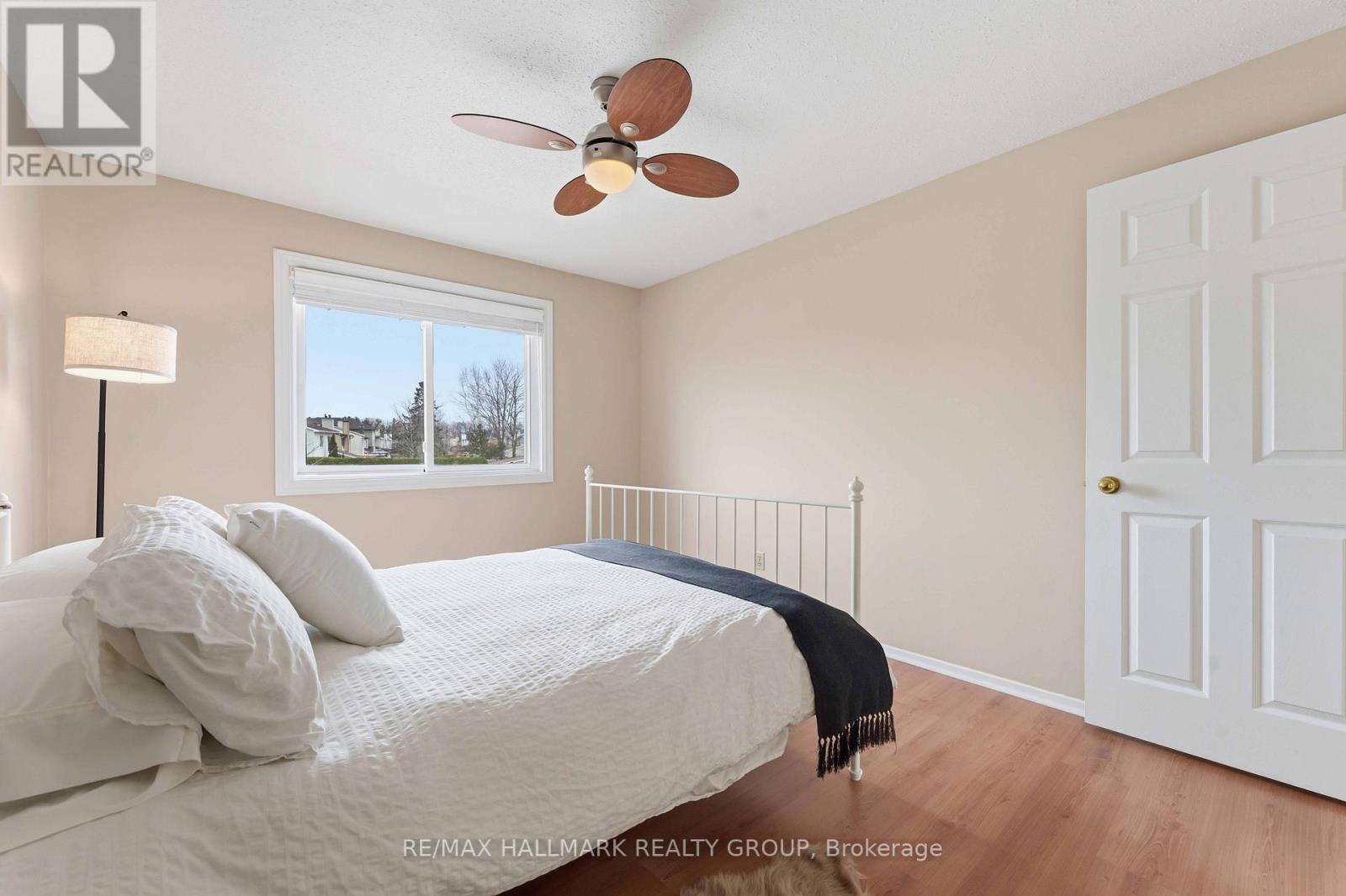 6033 Meadowglen Drive