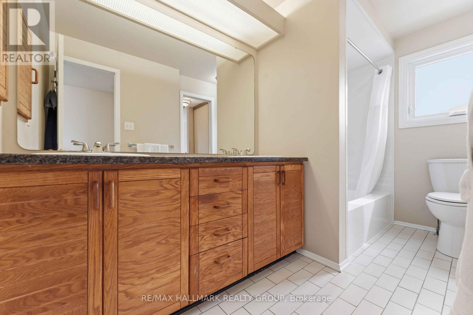 6033 Meadowglen Drive