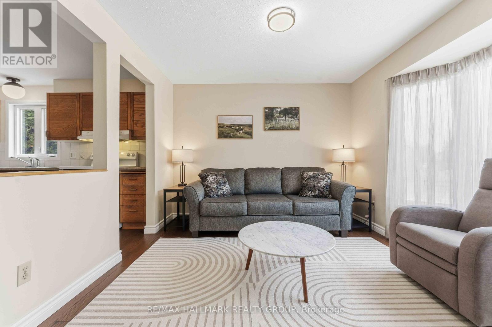 6033 Meadowglen Drive