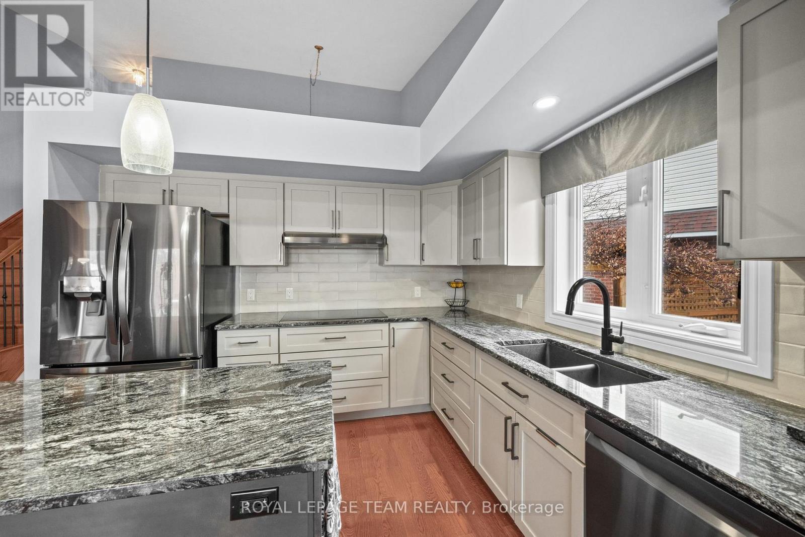 48 Settler's Ridge Way