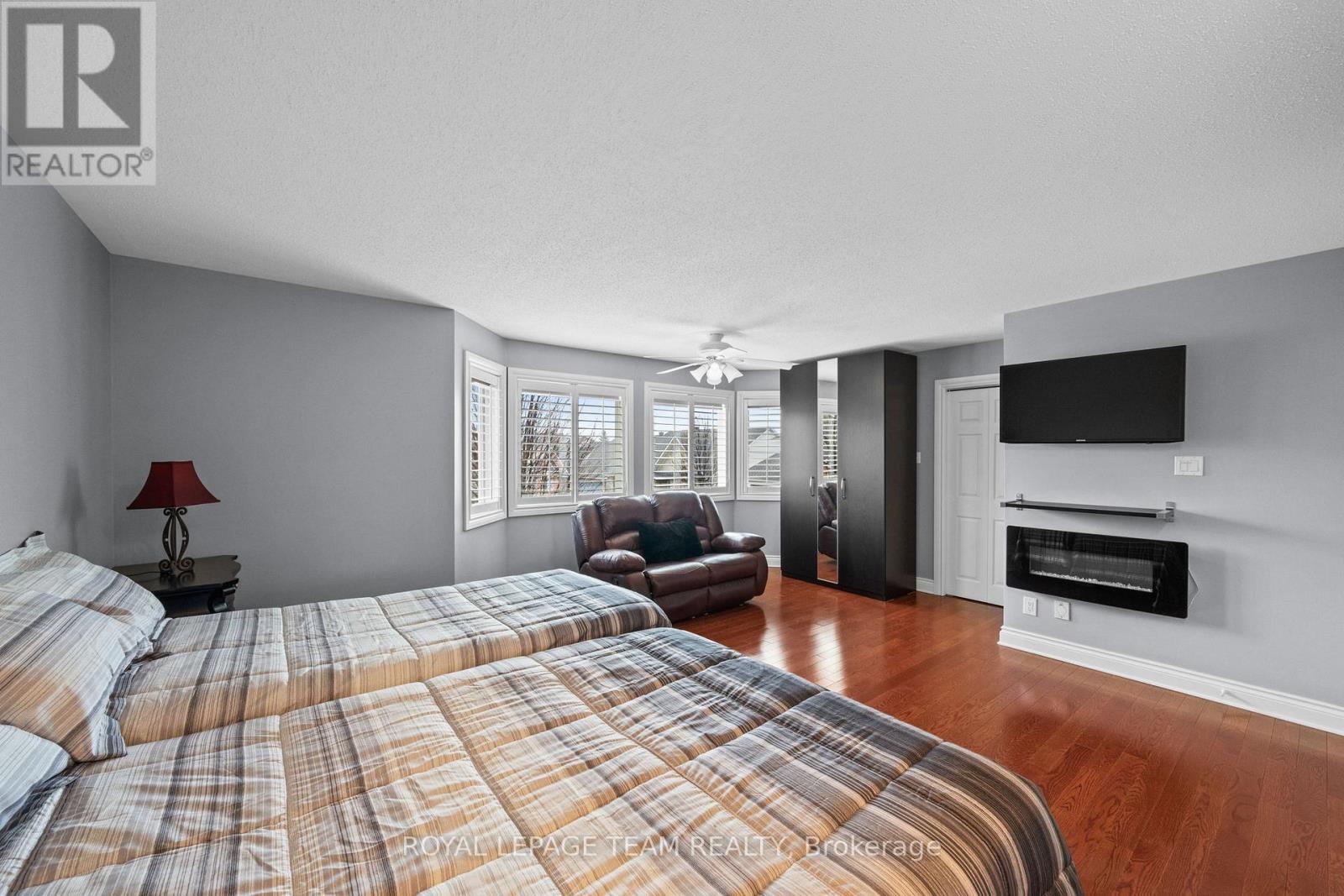 48 Settler's Ridge Way