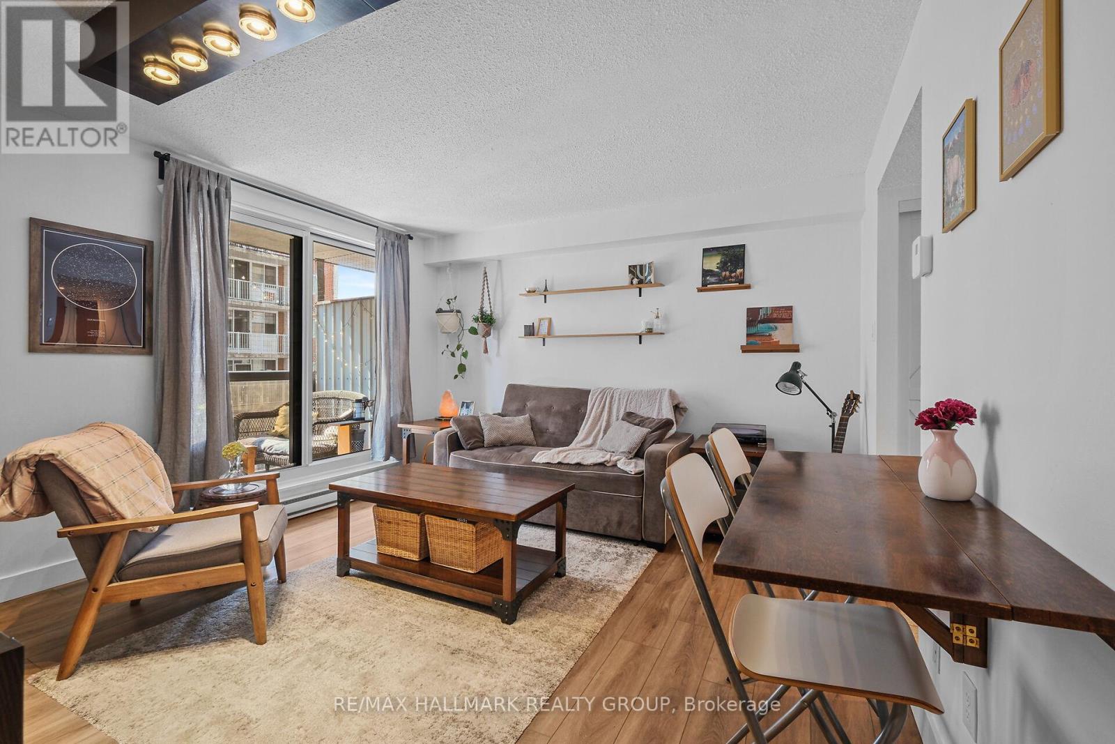 604 - 199 Kent Street