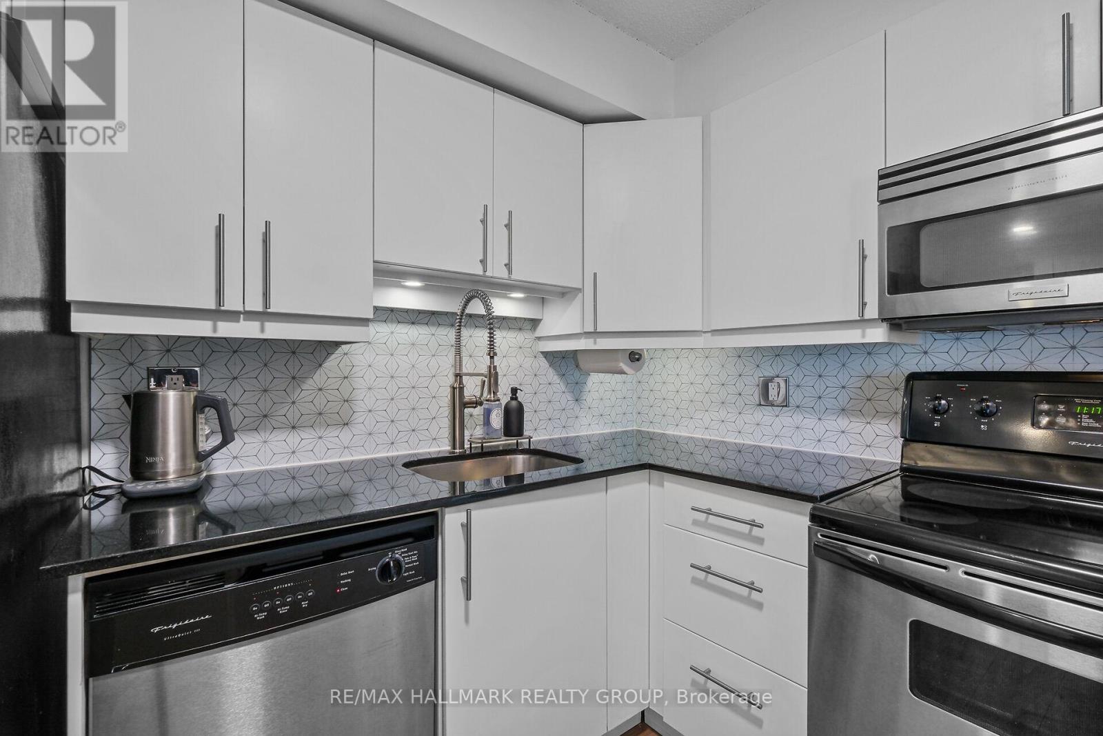 604 - 199 Kent Street