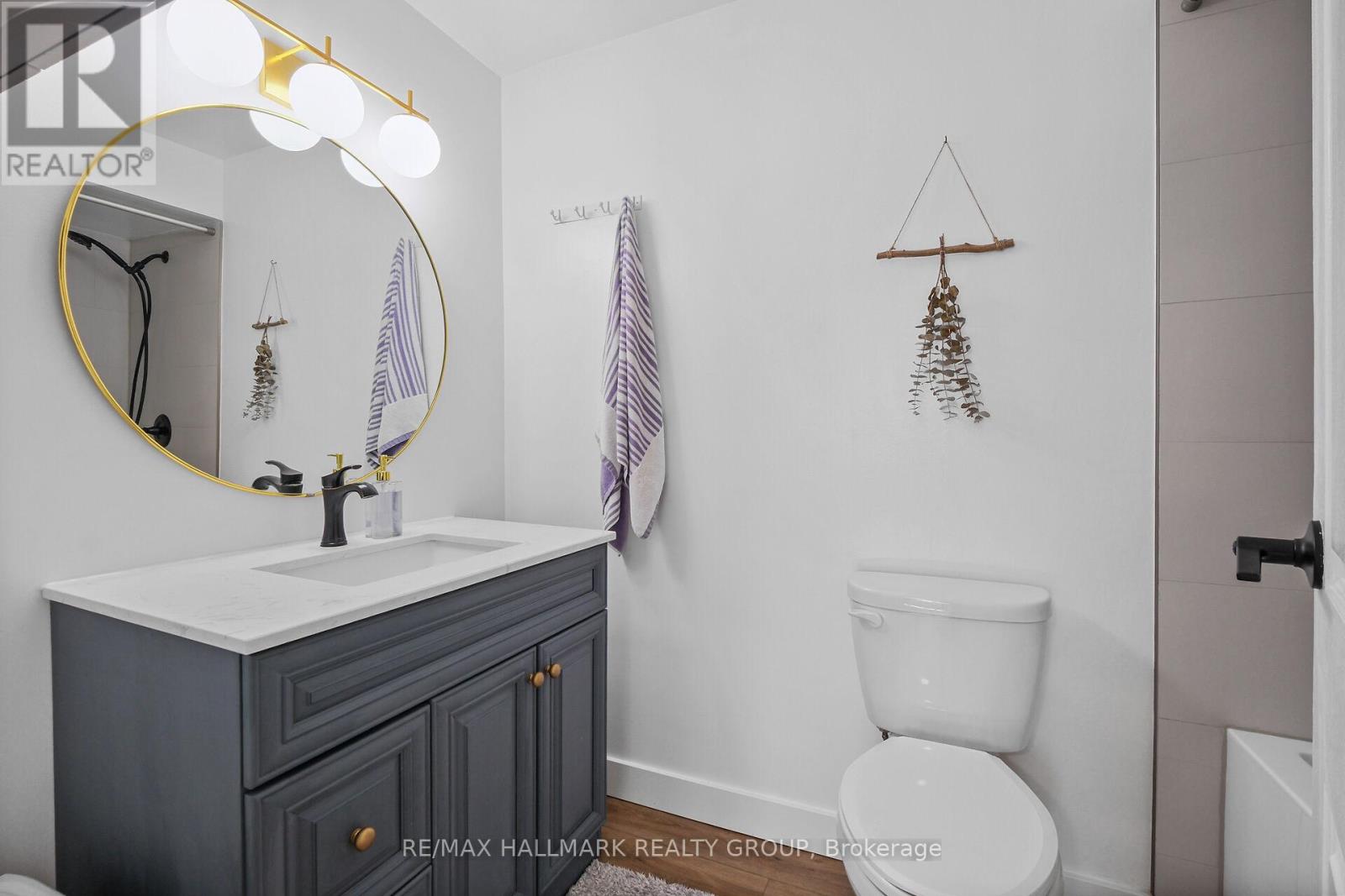 604 - 199 Kent Street