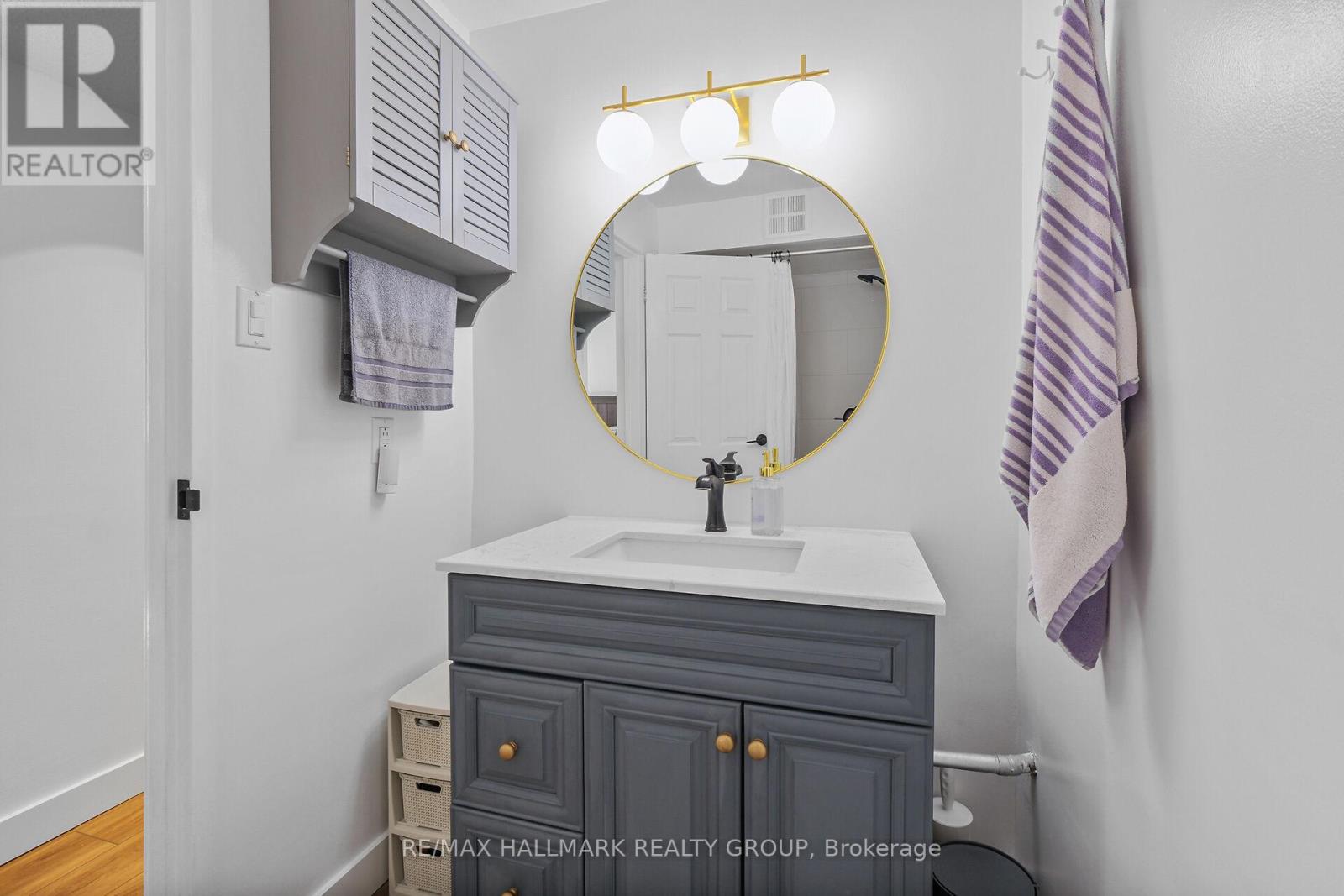 604 - 199 Kent Street