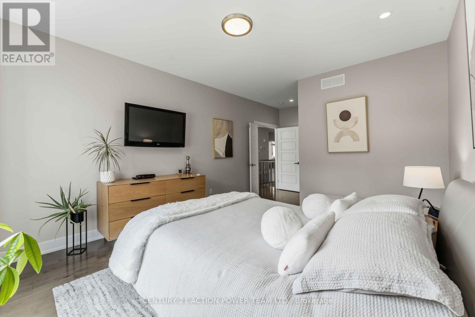 20 L'astrolabe Place