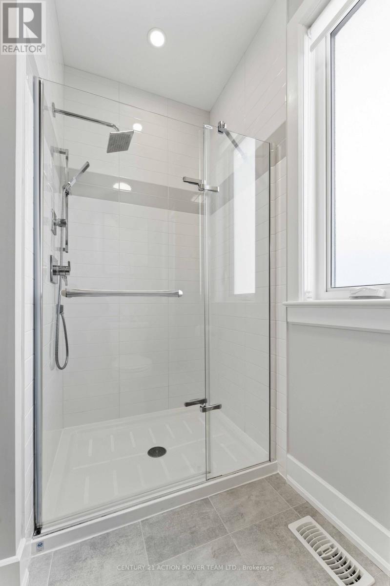 20 L'astrolabe Place