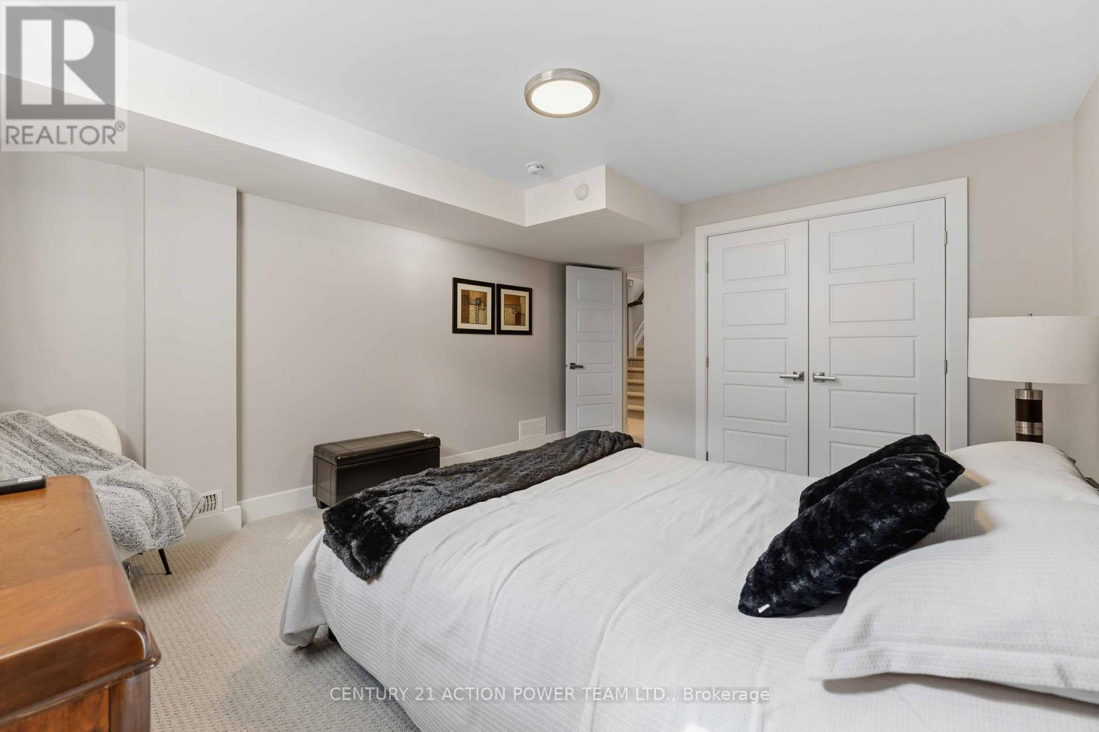 20 L'astrolabe Place