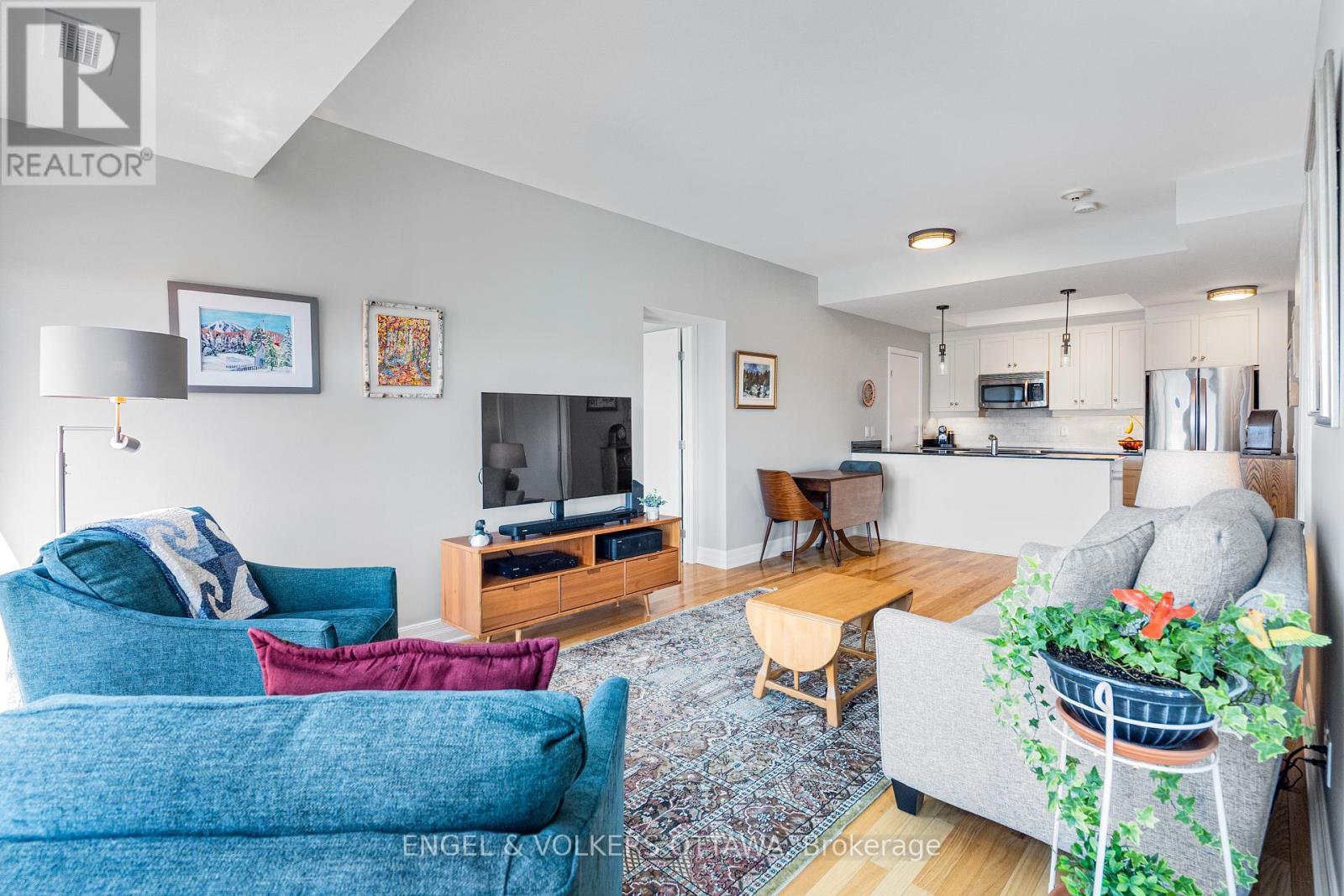 1106 - 75 Cleary Avenue