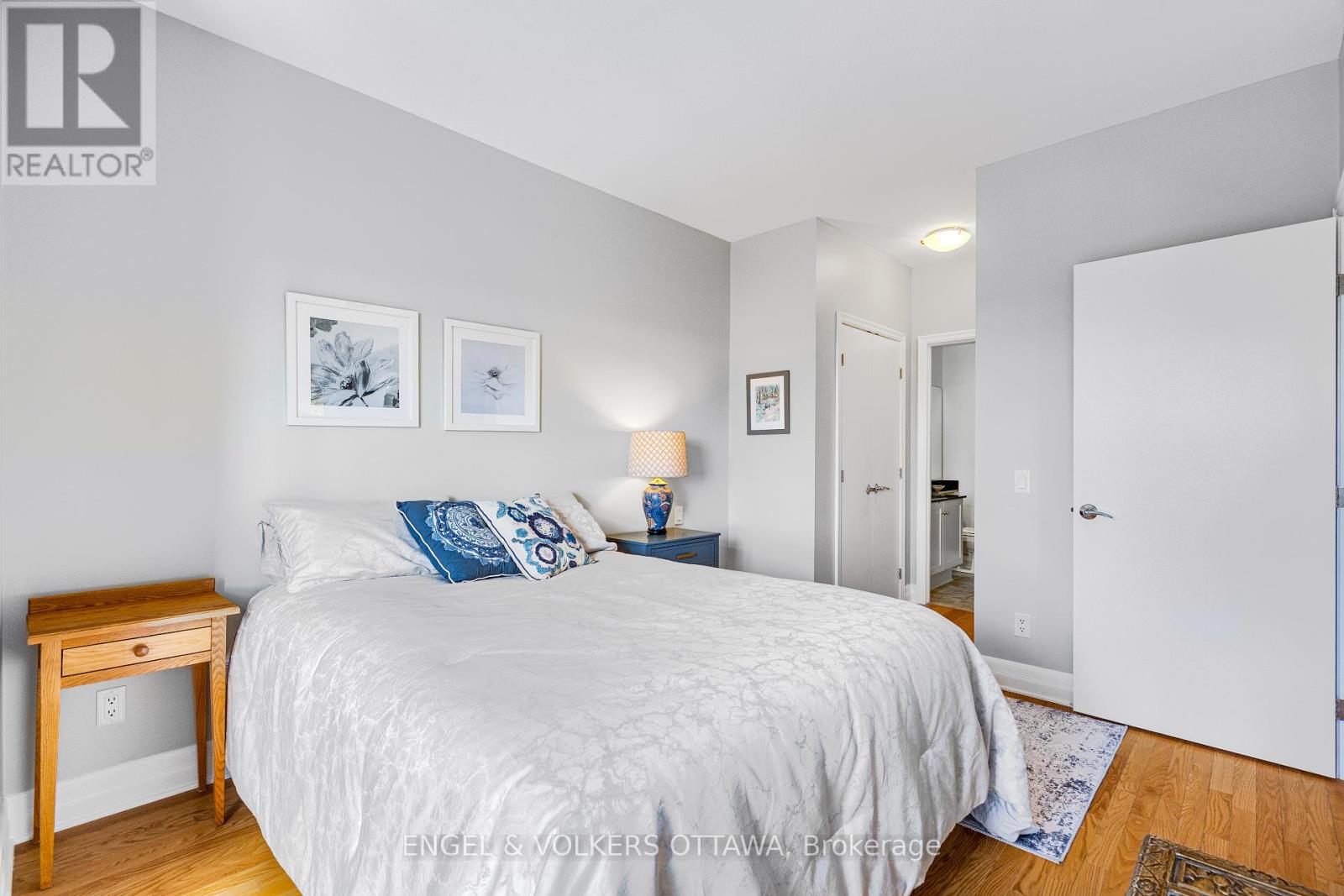 1106 - 75 Cleary Avenue