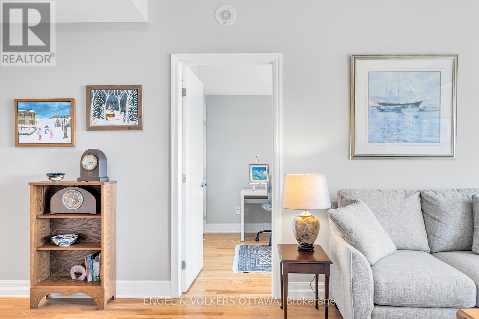 1106 - 75 Cleary Avenue