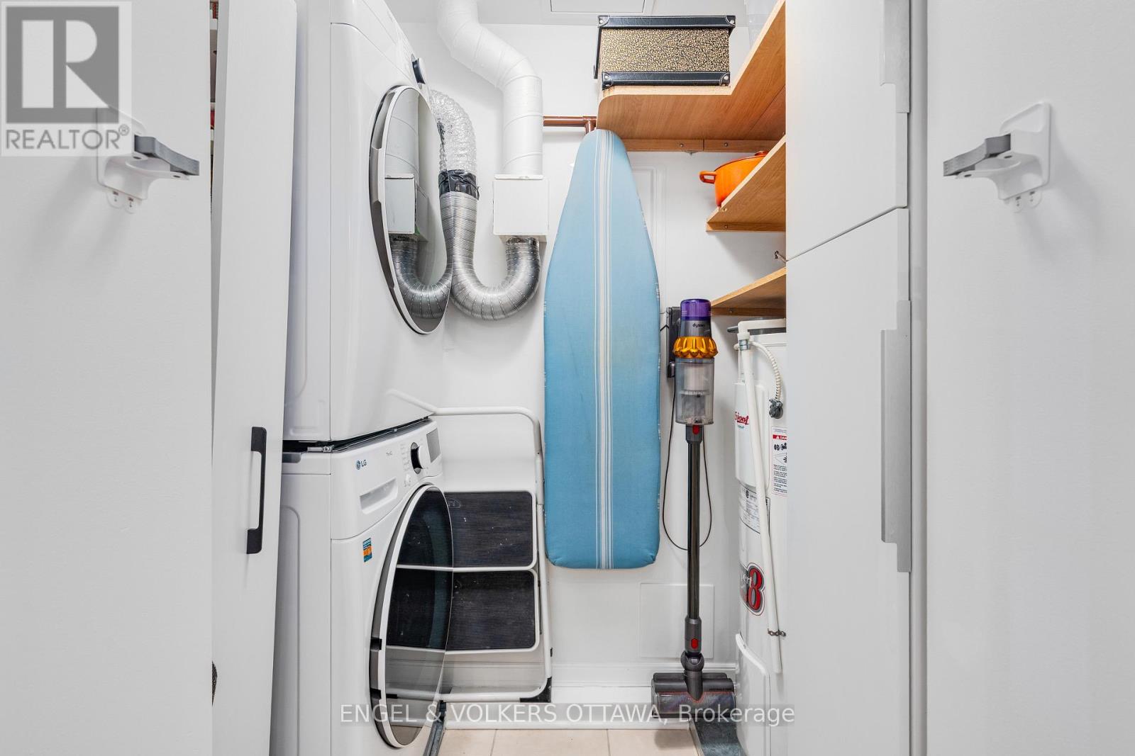 1106 - 75 Cleary Avenue