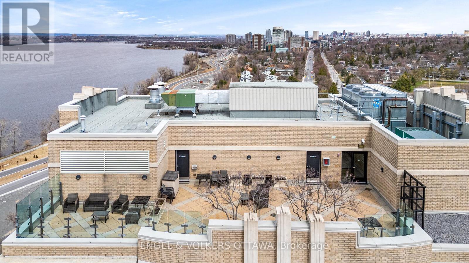 1106 - 75 Cleary Avenue