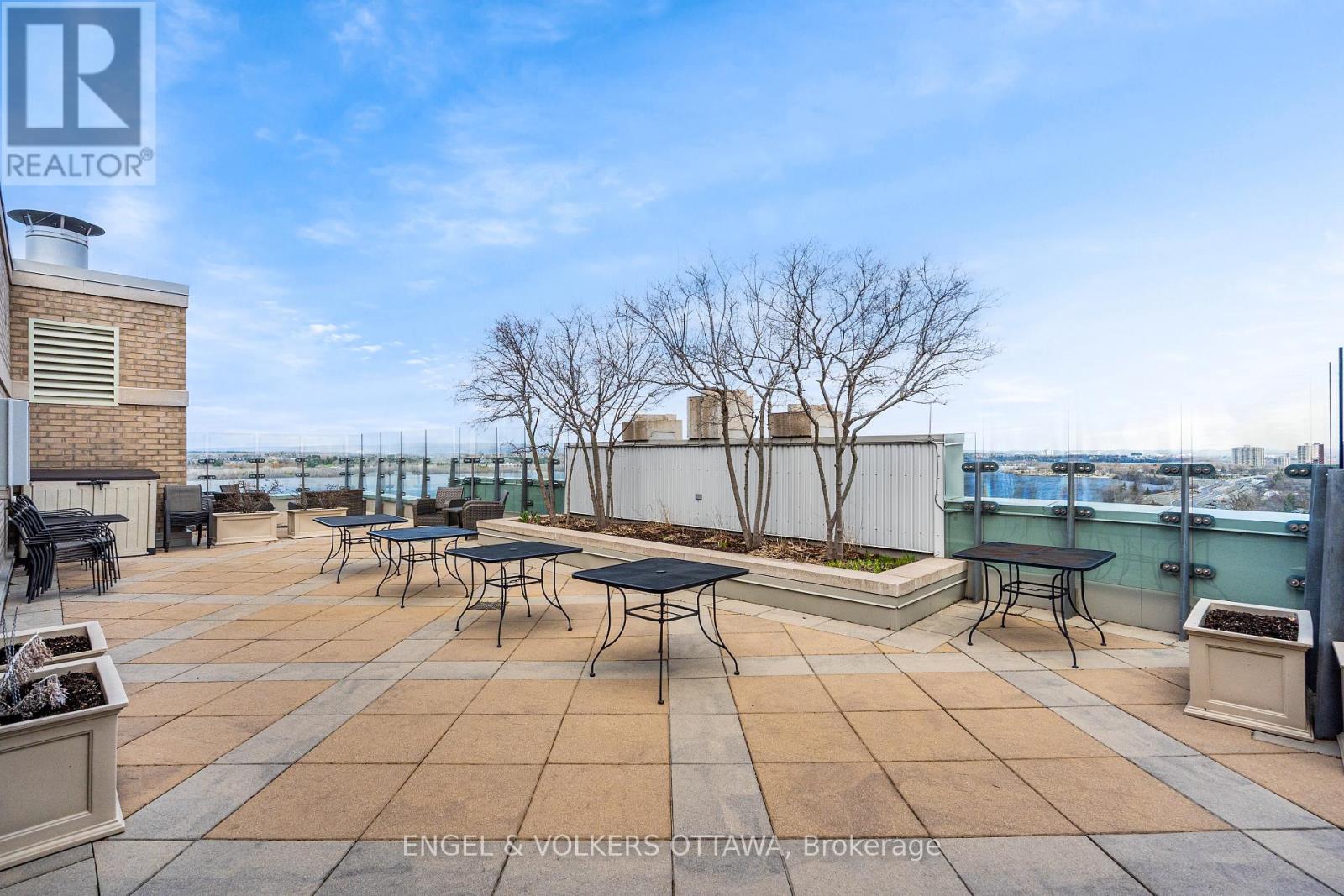 1106 - 75 Cleary Avenue