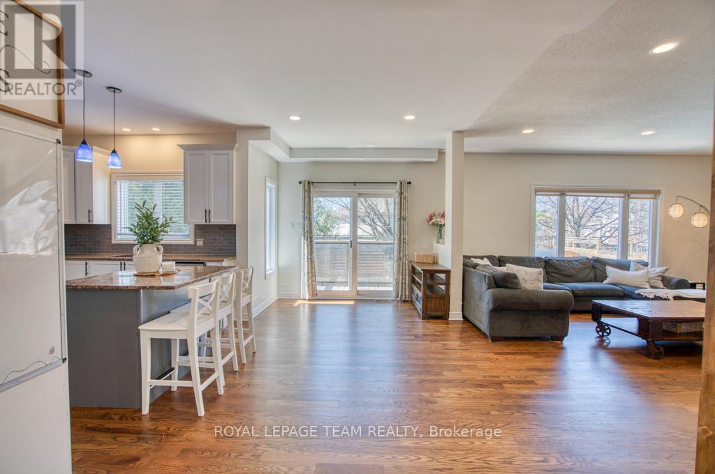 13 Shannondoe Crescent W