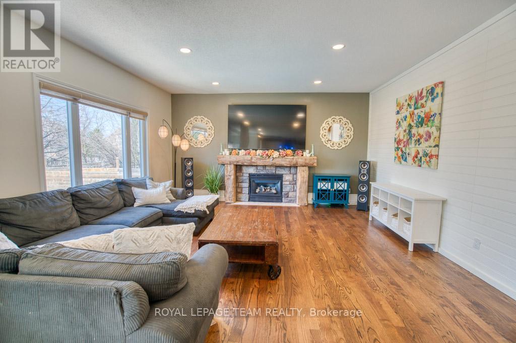 13 Shannondoe Crescent W