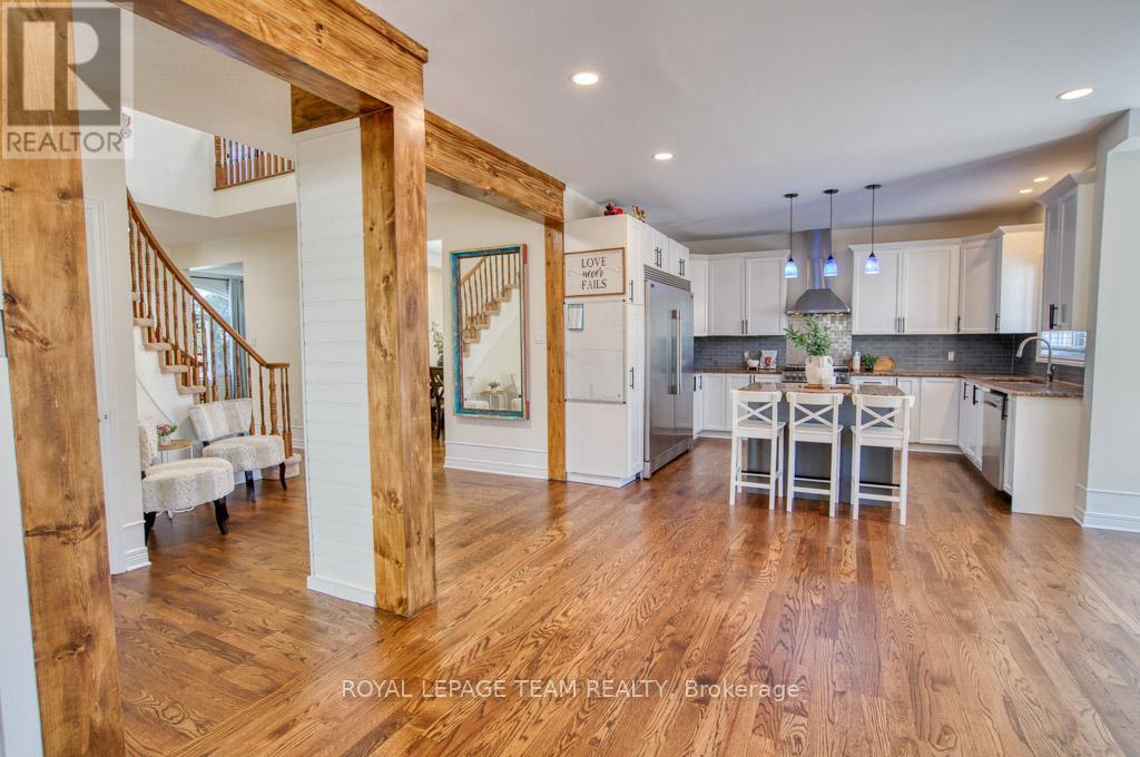 13 Shannondoe Crescent W