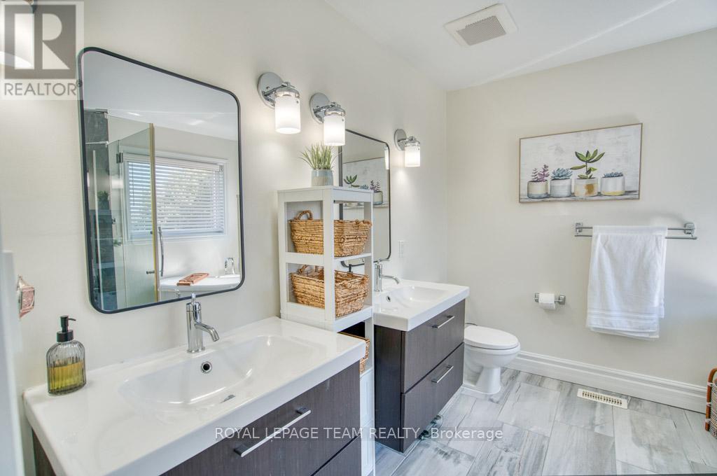 13 Shannondoe Crescent W